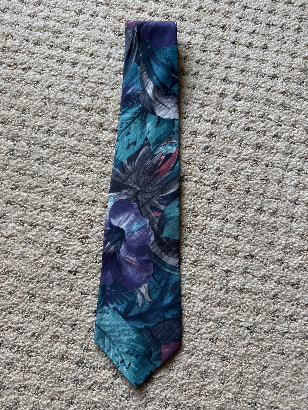 Manhattan Vintage Men’s Polyester Tie